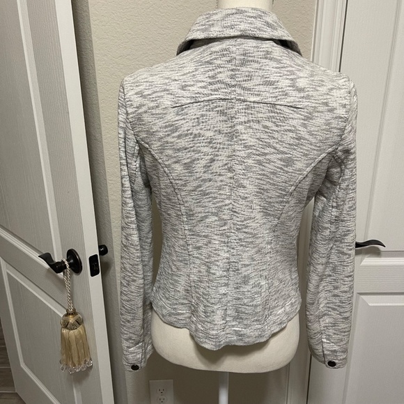 Cabi- Heather Gray French Terry Neo Marled Zip Front Moto Jacket- Small (5102) - Picture 5 of 14